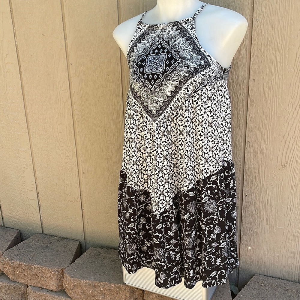 Charming Charlie’s Charming Summer Dress S